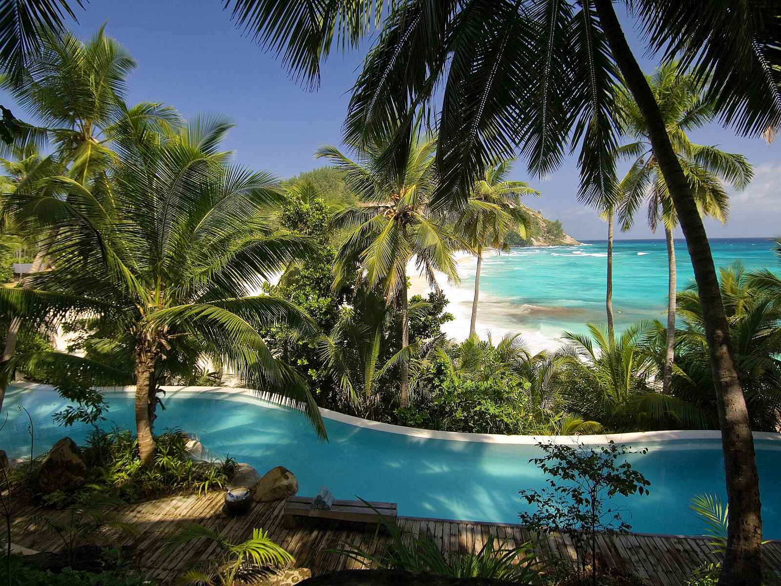 North Island: Pool und Meer North Island: Pool und Meer