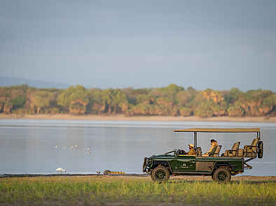 Laba Siwandu Camp: Pirschfahrt am Wasser Laba Siwandu Camp: Pirschfahrt am Wasser