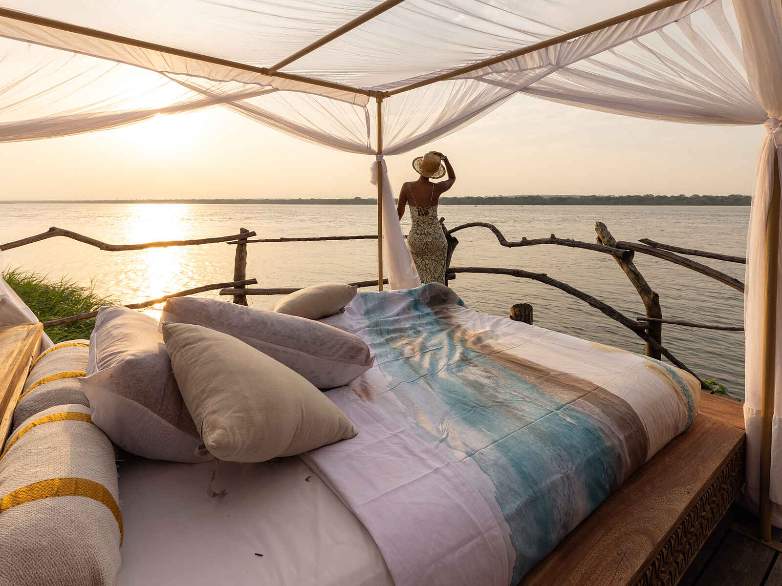 Nile Safari Lodge: Daybed der Exclusive Banda Nile Safari Lodge: Daybed der Exclusive Banda