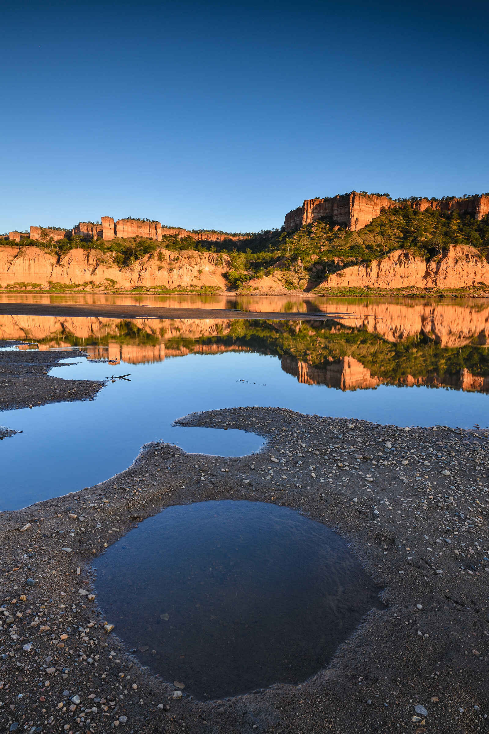 Chilo Ivory Trail Adventure: Chilojo Cliffs und Pfützen Chilo Ivory Trail Adventure: Chilojo Cliffs und Pfützen