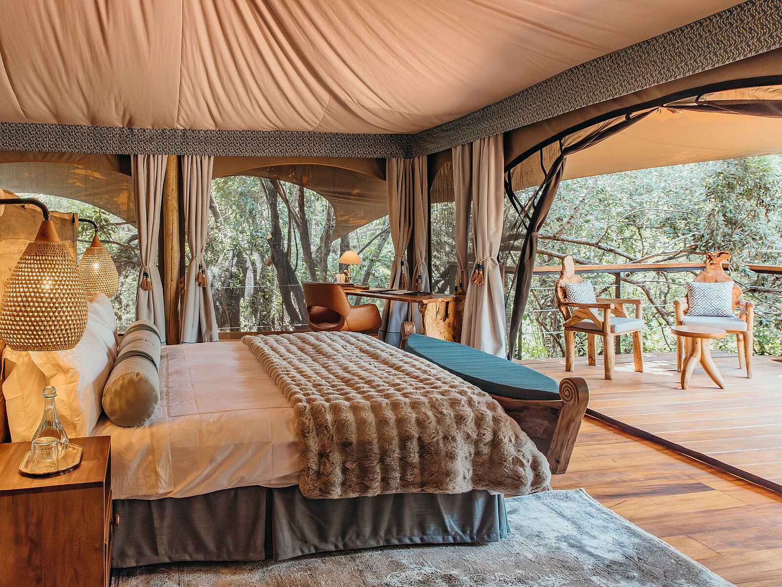 Mara Toto Tree Camp: Schlafzimmer mit Ausblick Mara Toto Tree Camp: Schlafzimmer mit Ausblick