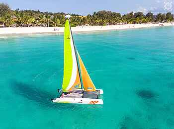 Zuri Zanzibar: Ausflug mit dem Katamaran Zuri Zanzibar: Ausflug mit dem Katamaran