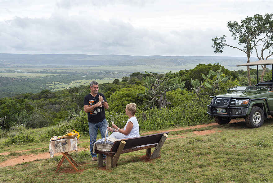 Founders Lodge by Mantis: Bank mit weitem Blick Founders Lodge by Mantis: Bank mit weitem Blick