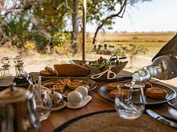 Chisa Busanga Camp: Lunch Chisa Busanga Camp: Lunch