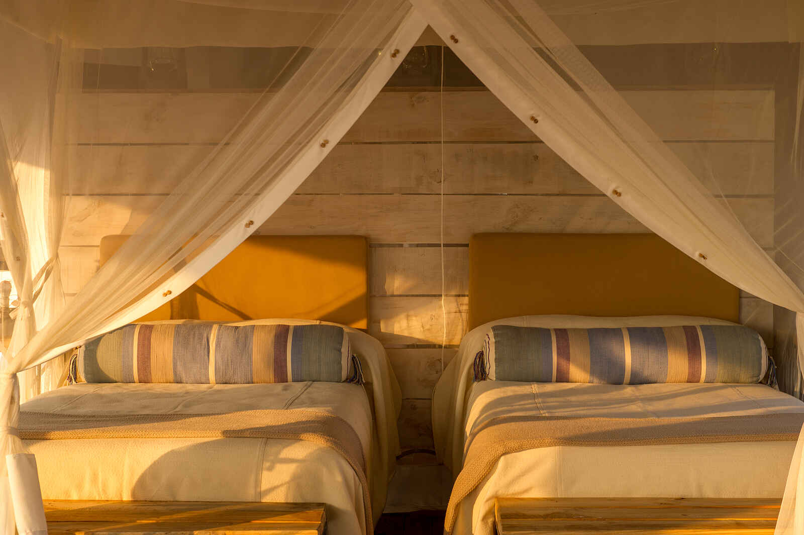 Kubu Kubu Tented Camp: Die Betten des Twin-Rooms Kubu Kubu Tented Camp: Die Betten des Twin-Rooms