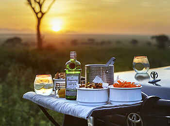 Legendary Nyasi Tented Camp: Sundowner Legendary Nyasi Tented Camp: Sundowner