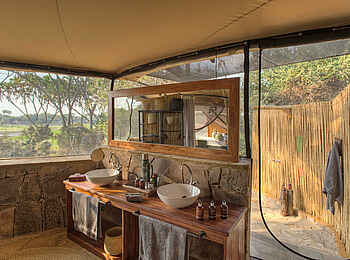 Roho ya Selous Camp: Twin Tent Bad Roho ya Selous Camp: Twin Tent Bad