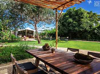 Zuri Zanzibar: Terrasse im Gewürzgarten Zuri Zanzibar: Terrasse im Gewürzgarten