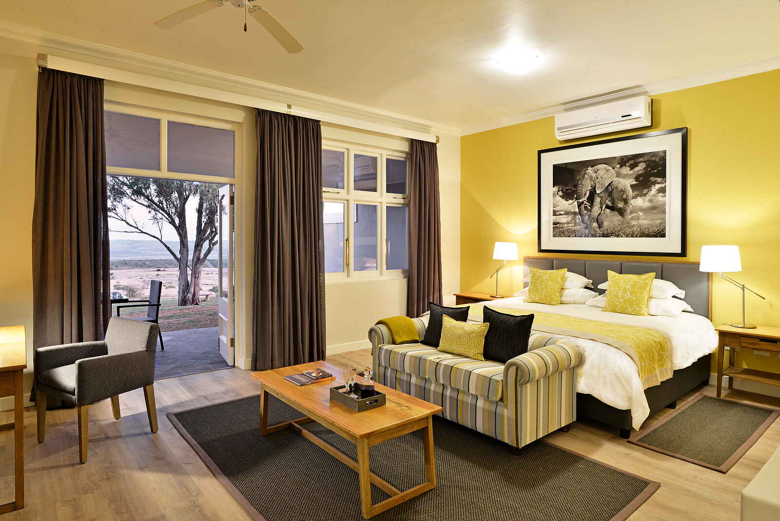 Founders Lodge by Mantis: Contemporary Suite Founders Lodge by Mantis: Contemporary Suite