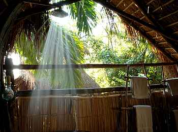 Greystoke Mahale Lodge: Bad Greystoke Mahale Lodge: Bad