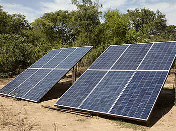 Konkamoya Lodge: Solarpanelen Konkamoya Lodge: Solarpanelen