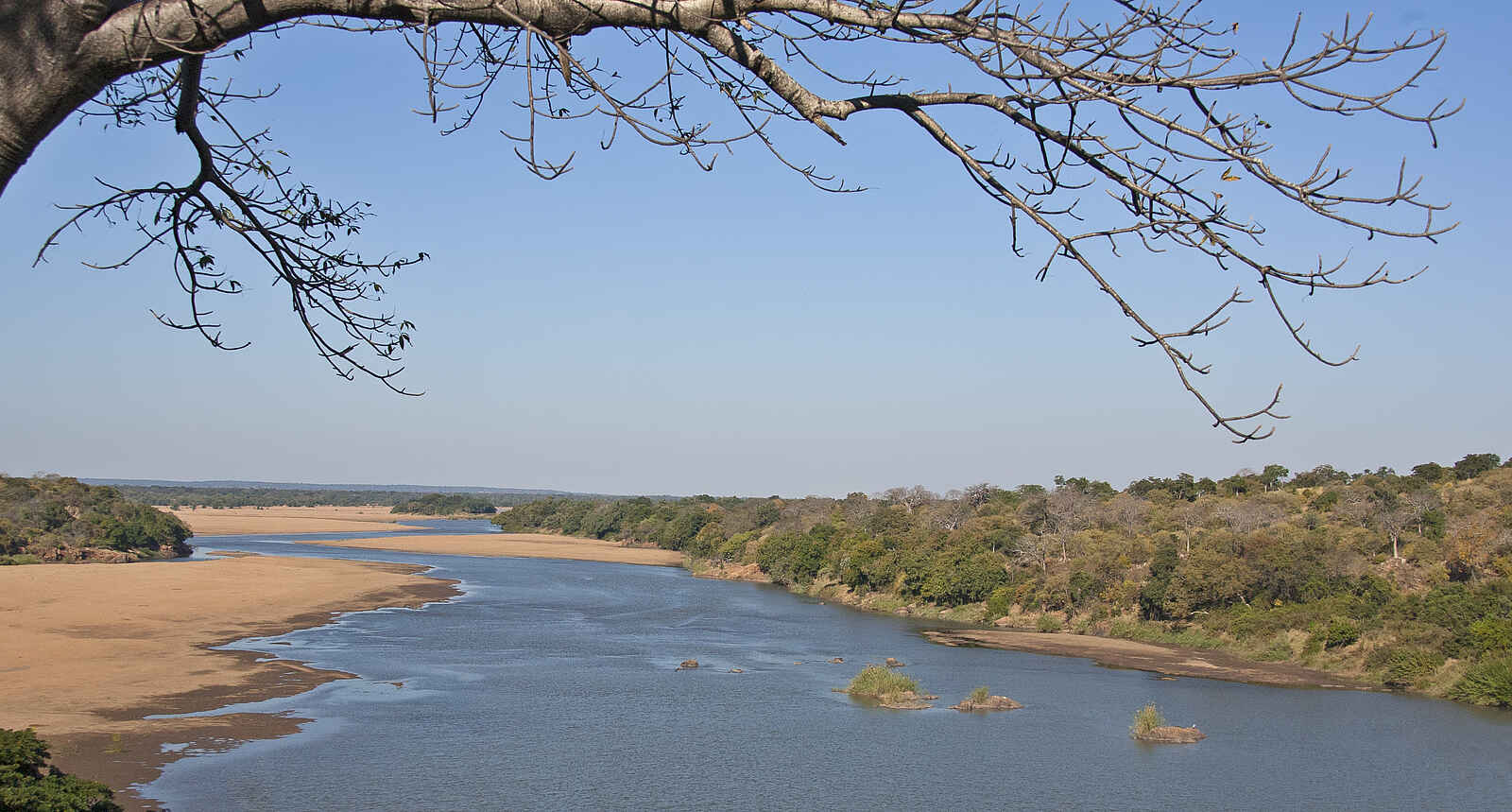 Chilo Gorge Safari Lodge: Blick von der Lodge auf den Save River Chilo Gorge Safari Lodge: Blick von der Lodge auf den Save River