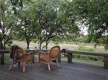 MalaMala Camp: Terrasse der Lounge MalaMala Camp: Terrasse der Lounge