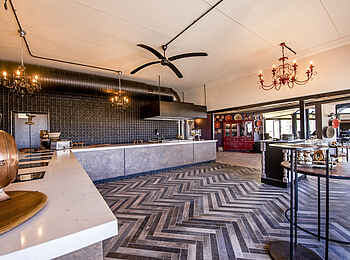 Etosha King Nehale: Das Buffet im Restaurant Etosha King Nehale: Das Buffet im Restaurant