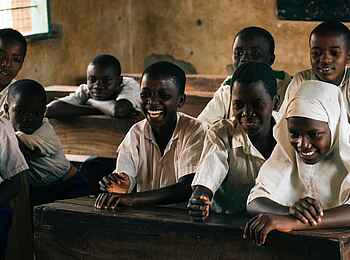 Greystoke Mahale Lodge: Dorfschule Greystoke Mahale Lodge: Dorfschule