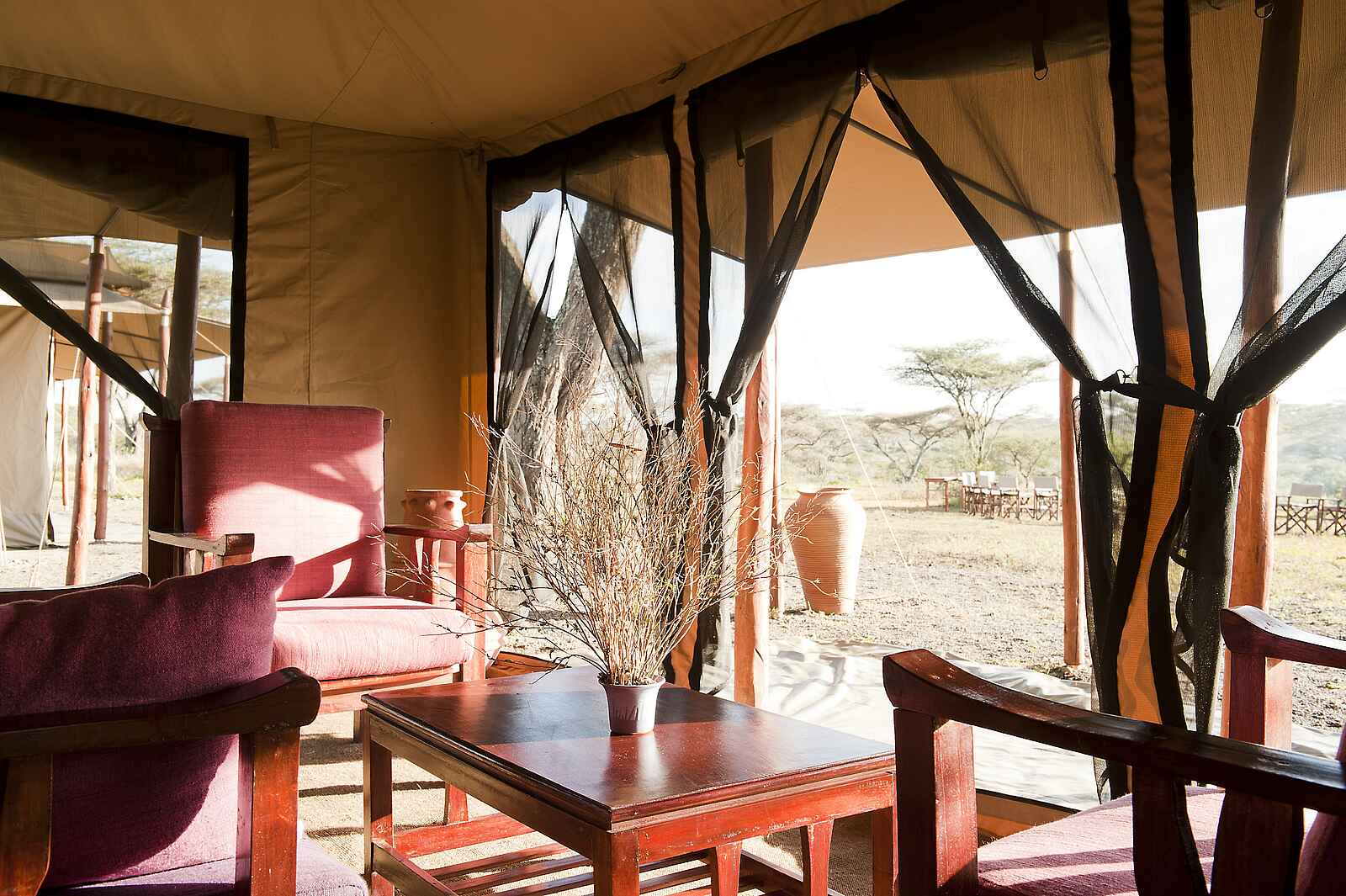 Ndutu Kati Kati Tented Camp: Loungezelt Ndutu Kati Kati Tented Camp: Loungezelt