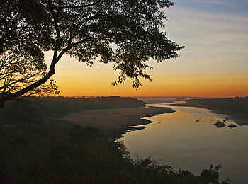 Chilo Gorge Safari Lodge: Sonnenaufgang über dem Save River Chilo Gorge Safari Lodge: Sonnenaufgang über dem Save River