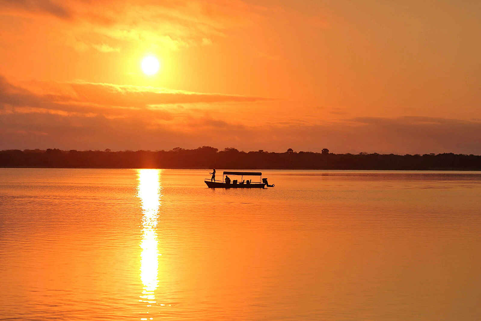 Roho ya Selous Camp: Sonnenaufgang Roho ya Selous Camp: Sonnenaufgang