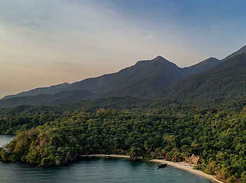 Greystoke Mahale Lodge: Aus der Vogelperspektive Greystoke Mahale Lodge: Aus der Vogelperspektive