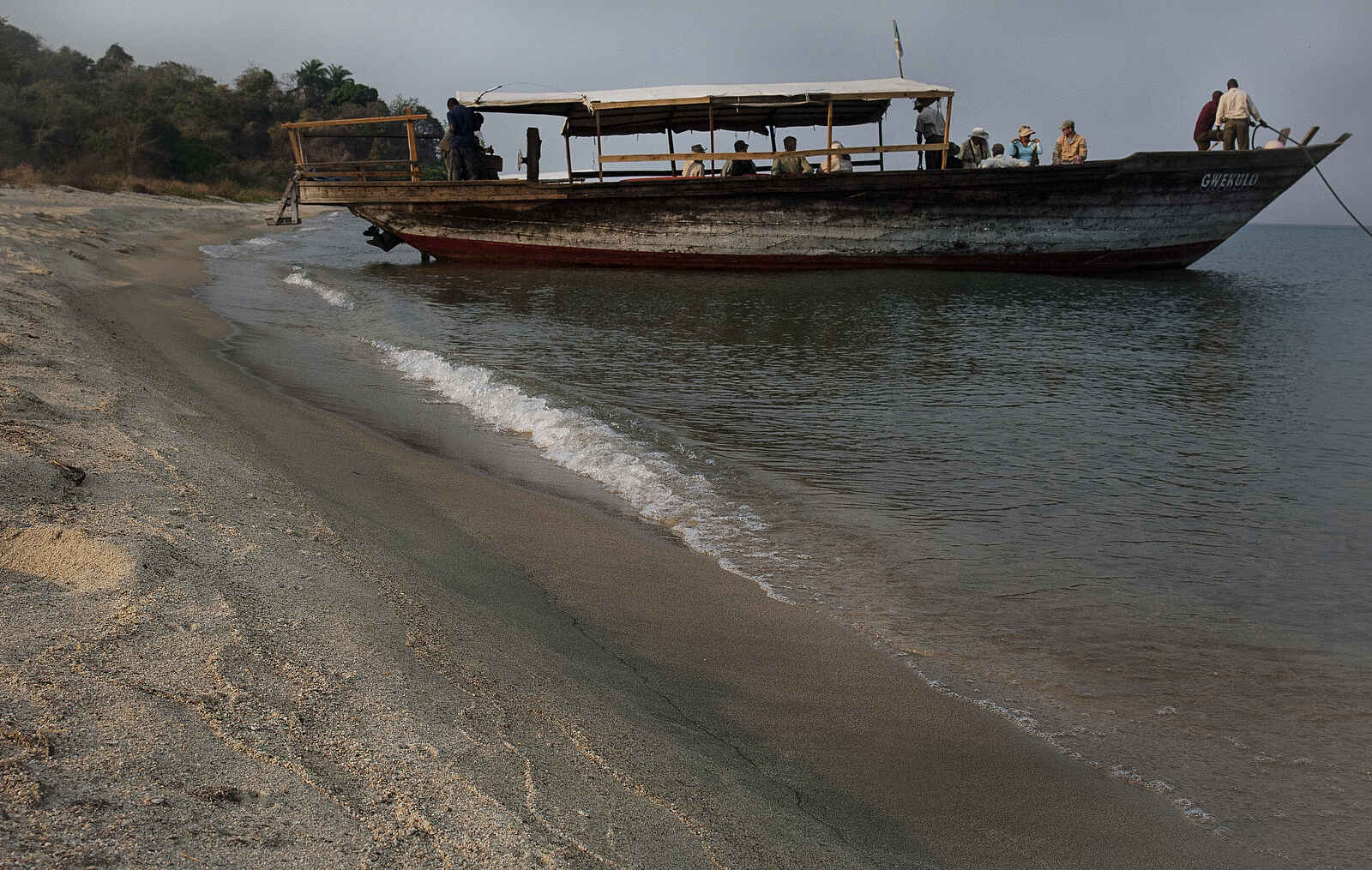 Greystoke Mahale: Dhow am Strand Greystoke Mahale: Dhow am Strand